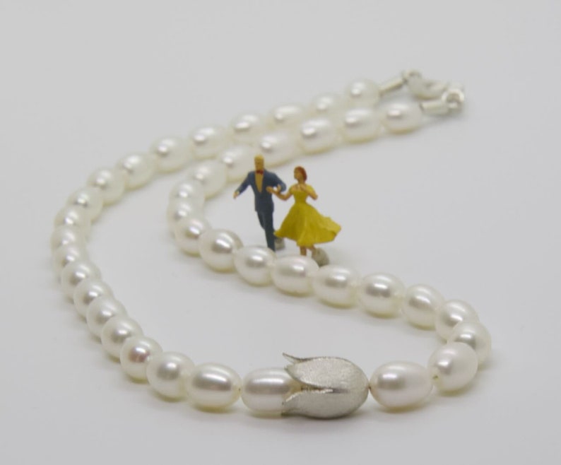 Pearl necklace with silver flower pearl necklace 46 cm image 6