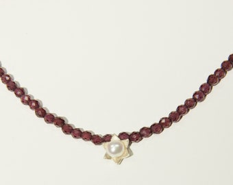 Valentina granate collar