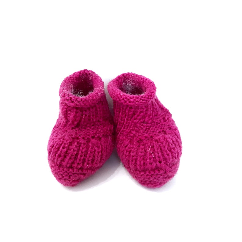 Babysöckchen, gestrickte Babyschuhe von 0-3 Monate in Pink Bild 5