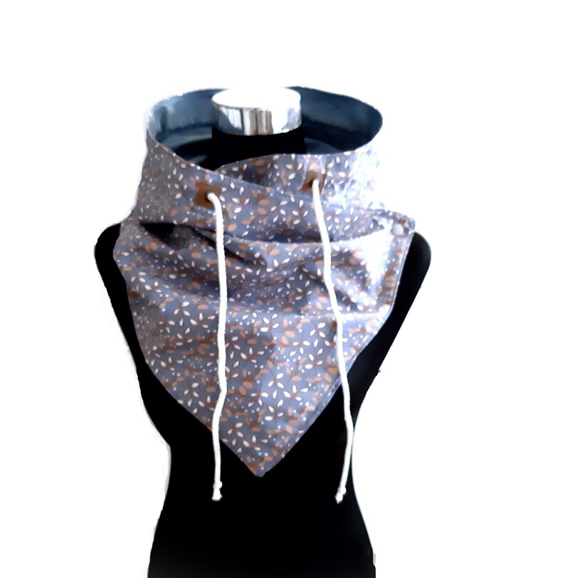 Lace-up scarf, wrap scarf image 1