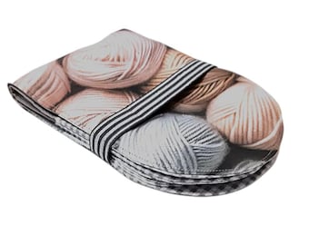 Circular knitting needle case XL Deluxe with ball of yarn print
