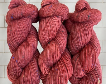 Fio de meia trecking Atelier Zitron tweed de 4 camadas. Vermelho ferrugem