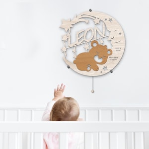 Luce notturna in legno personalizzabile a forma di orso sulla luna | Lampada per cameretta bambini con nome | LED bianco caldo o RGB con telecomando | Battesimo e nascita