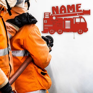 Feuerwehrauto Holz Deko Wand Lampe Schlummerlicht Nachtlicht personalisiert mit Namen I Geschenke für Feuerwehr Freunde I Batteriebetrieben Bild 3