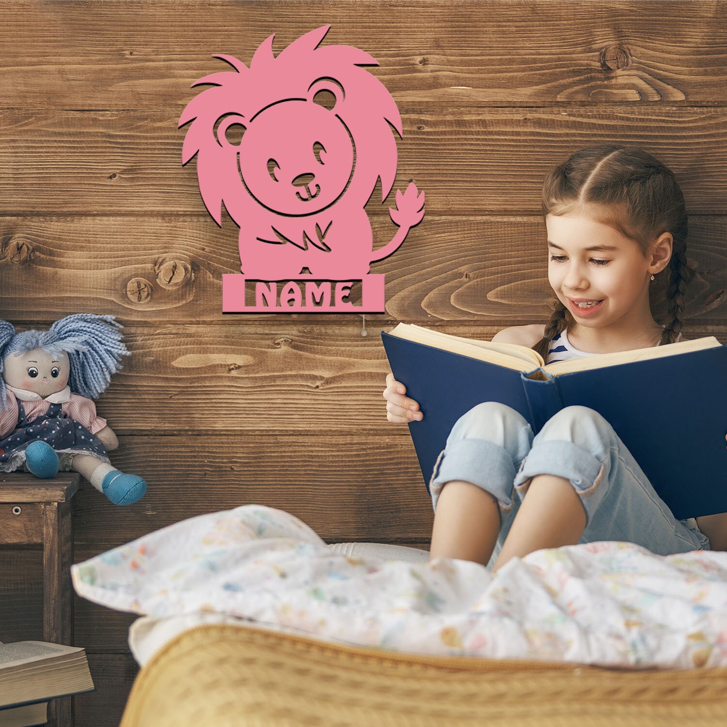 Lampe LED Murale En Bois Personnalisée | Veilleuse Lion Avec Prénom | 51x35 Cm | Multi-couleurs | Made In Germany