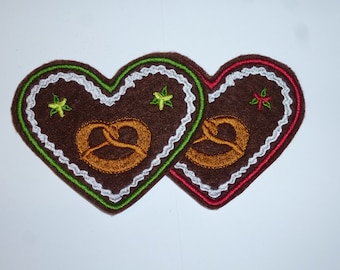 Lebkuchenherz 2er Set maigrün bordeaux rot Bayern Oktoberfest Breze Herz Button Aufnäher Bügelbild 10x 9,5 cm Patch zum aufbügeln Flicken