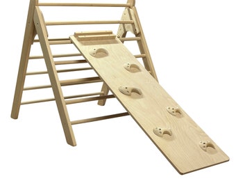 KlapperSpecht climbing wall/slide