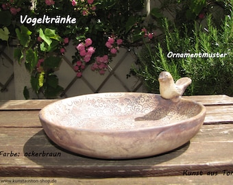 Vogeltränke, Vogelbad, Ornamentmuster, Ockerbraun, Steingut, Garten, Gartendekoration, Keramik, Steingut, Vogel