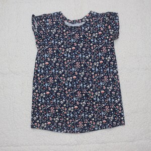 Basic Shirt Blümchen marine imagem 1