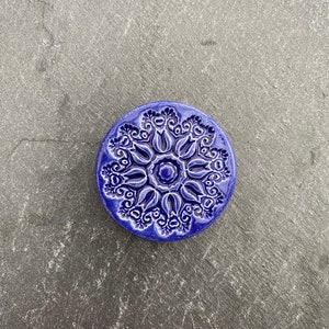 Magnet ceramic Royalblau