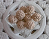 5 crochet beads Ivory crochet balls