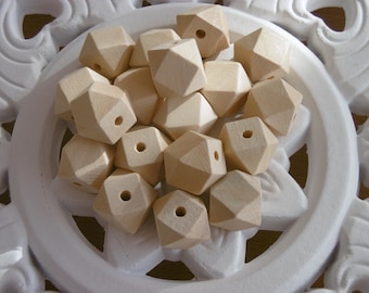 10 Holzkugel Hexagon 20mm