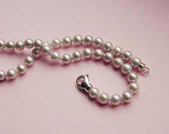 Gray-blue pearl necklace, freshwater pearls, silver, 45 cm long, pearls 5.5 millimeters in diameter