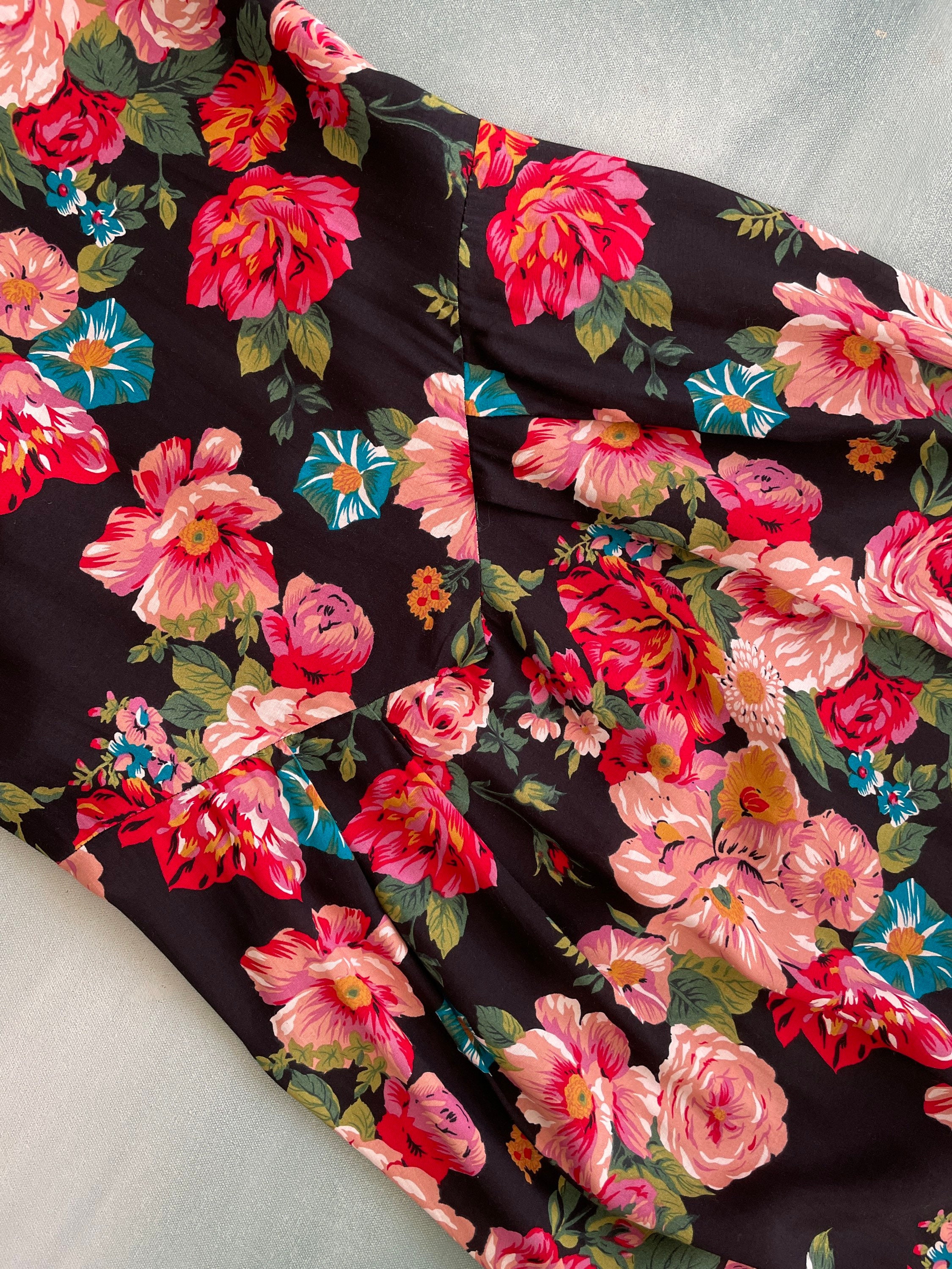 SUMMER Painting floral beauty dress♡ High Waist Sleeveless Floral Print Summer Dress - Artka Official