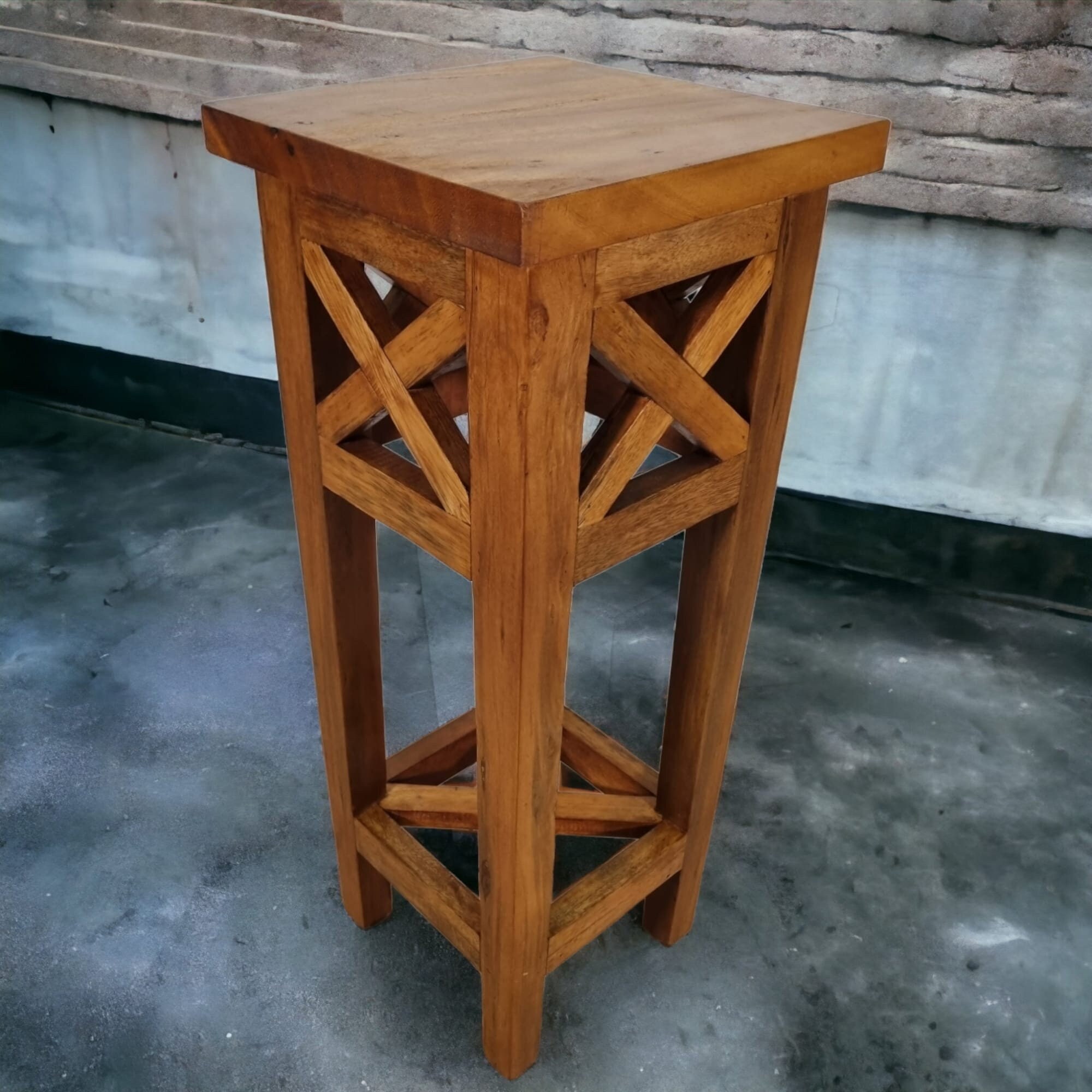 table d'appoint en bois d'acajou style colonial 75 cm | jardinière carrée massif 2 couleurs avec entretoises transversales