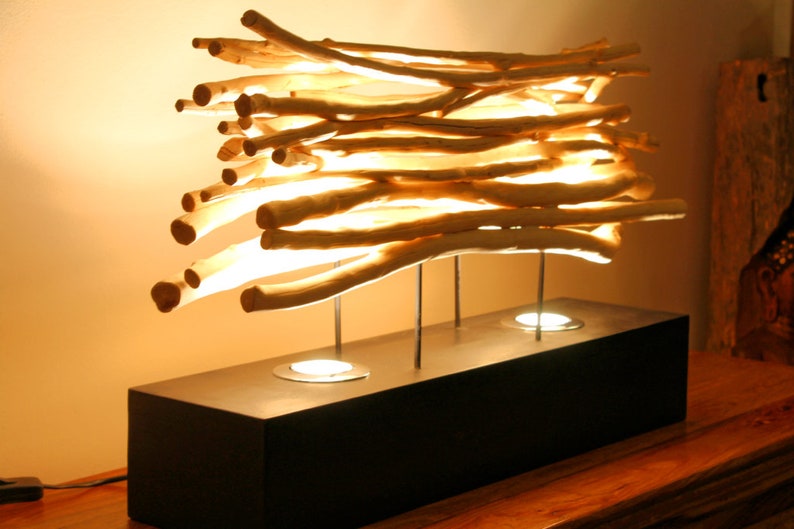 Tischlampe Treibholz Holz Lampe 62cm breite Schwemmholz Lampe mit indirekter Beleuchtung für Sideboard oder Schrank Bild 1