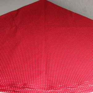 Tablecloth, round.. Red with white dots image 1