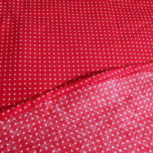 Tablecloth, round.. Red with white dots image 3