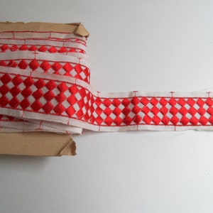 Braid. Lace, red-white.. 13.5 meters... Age not image 1