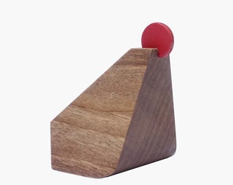 Wooden chicken made of walnut, table decoration