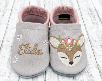 Krabbelschuhe, Lederpuschen mit Boho Reh und mit  Name personalisiert Baby Geschenk