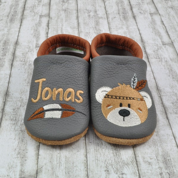 Leather slippers, crawling shoes with a bear in gray and brown embroidered with real leather names