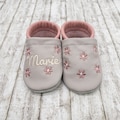 Baby shoes • Light grey leather booties embroidered with pink flowers, made of genuine leather, personalized gift product logo