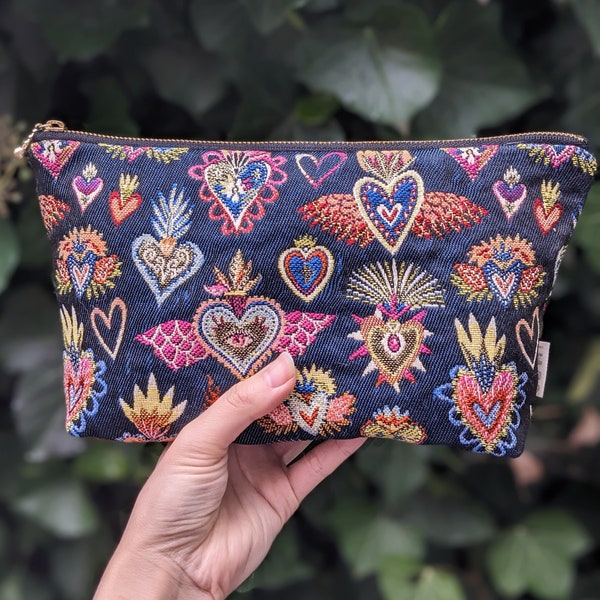 Pochette coeur en bleu marine, trousse à cosmétiques