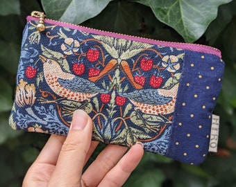 Kleine Tasche, William Morris Strawberry Thief