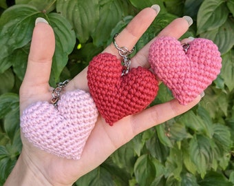 Heart keychain, Amigurumi, knitted