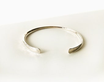 Cuff SILVER - S/Meter/L, fine hammered bangle open, handmade bangle for women, filigree everyday jewelry,