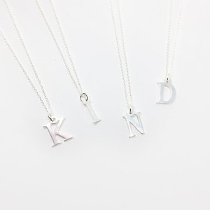 Collar - LETRA, collar de plata 925/letra, linda joyería para niños, alfabeto de filigrana, regalo de bautismo, joyería personalizada, niño