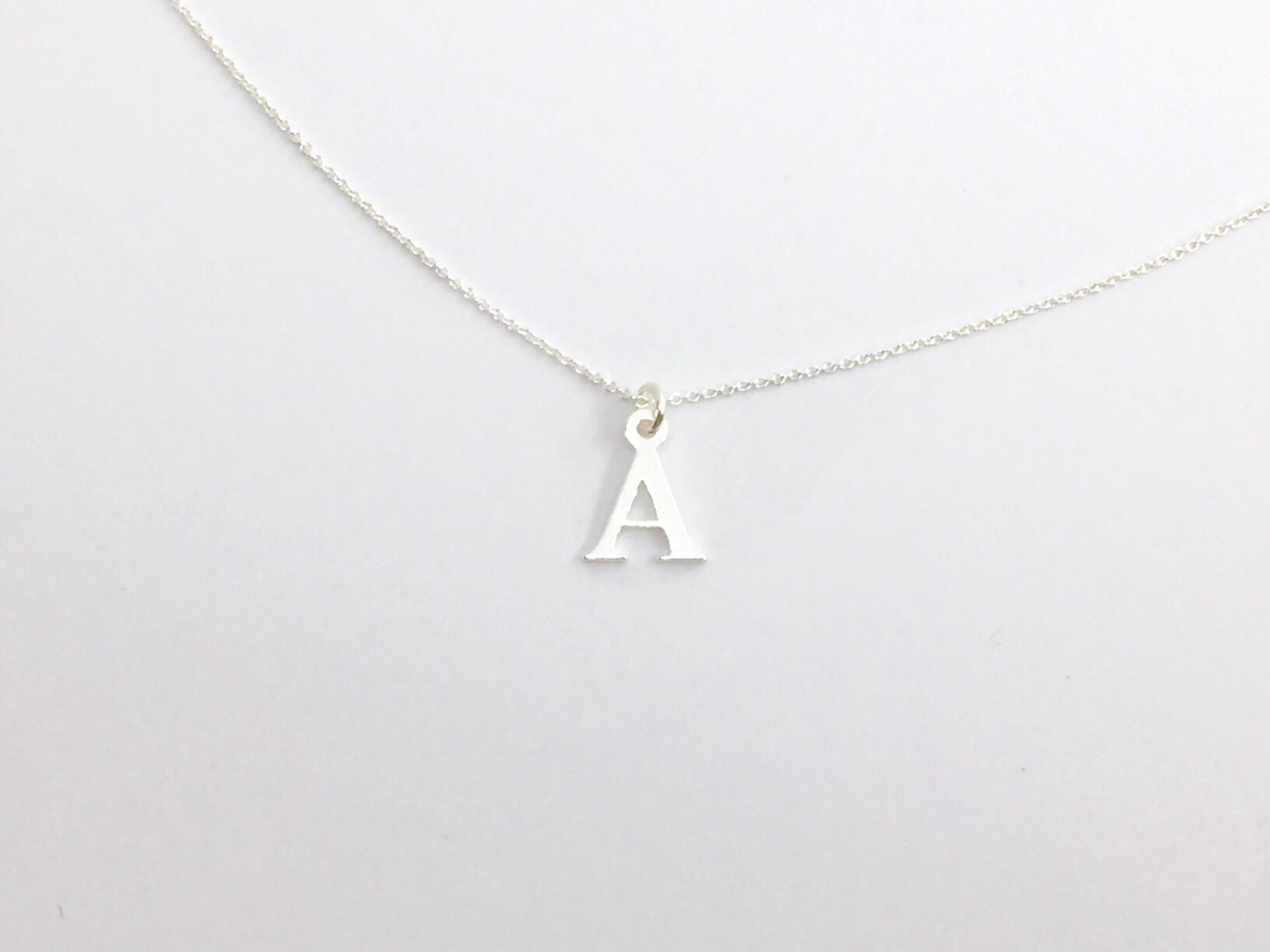 MicLee Damen Halskette 925 Sterling Silber Mit Zirkonia & Buchstaben-Anhänger – Verstellbar