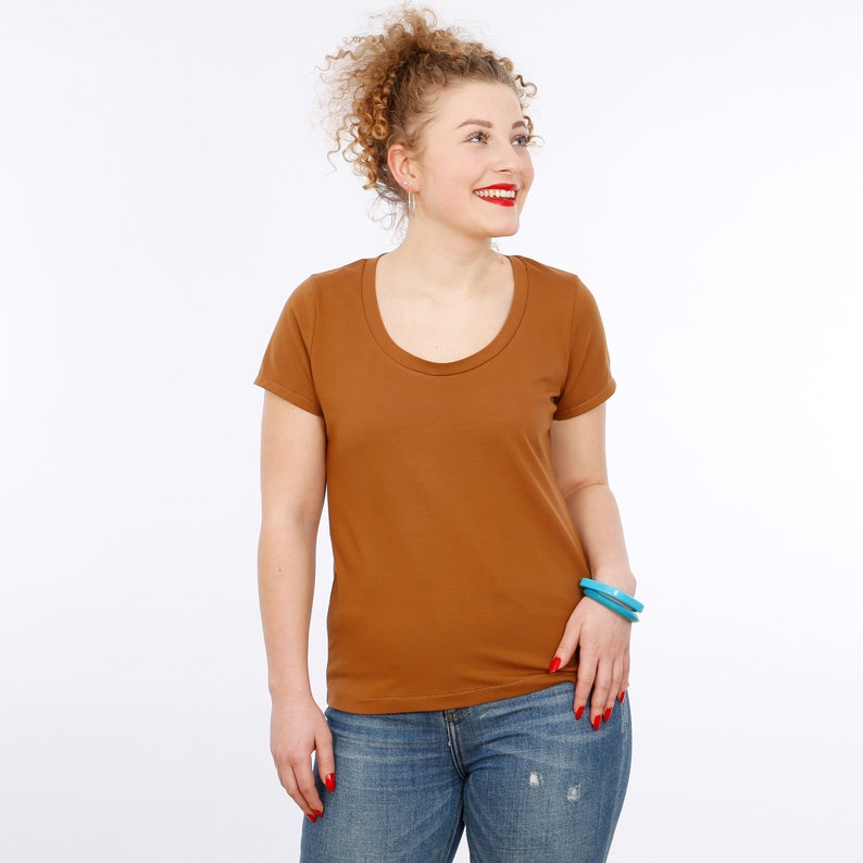 Basic shirt with round neck FRAU ANICA e-book image 6