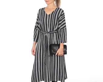 V-neck dress FRAU IVA | Paper pattern