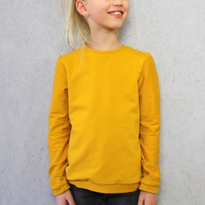 Sweater with breast pocket BENTE e-book image 5