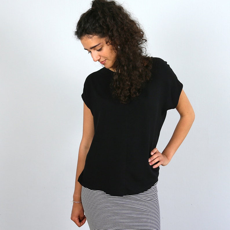 Blouse with back slit FRAU ILVIE e-book image 10