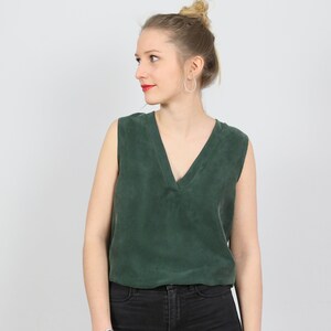 Blouse top with V-neck FRAU VINNI e-book image 7