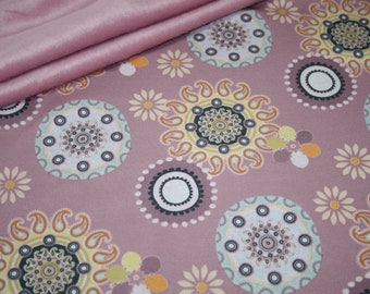 Tissu sweat polaire alpin Happyfleece fleurs de mandala vieux rose