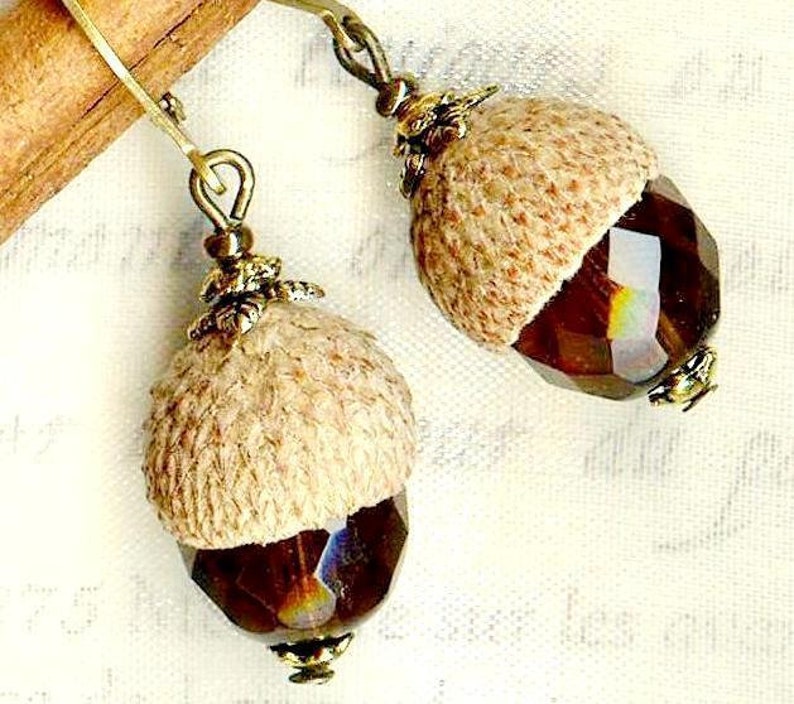 Boucles CHENES MARRON GLANDS naturels perles facettes cristal Bohême Light Smoked Topaz foret coupelle bronze vintage OR575 image 4