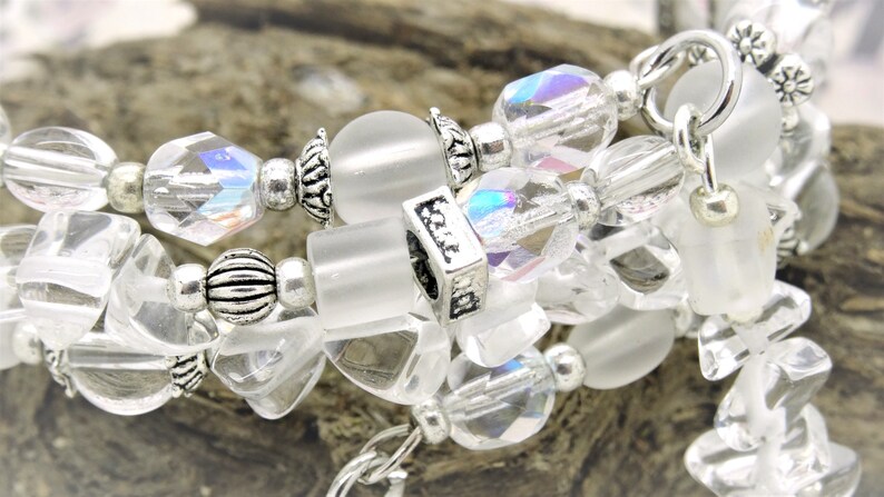 Bracelet SUMMER BREAZE fil mémoire mélange perles transparentes givrées chips verre cristal facettes bonheur argent cadeau été mariage image 2