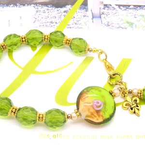 Bracelet LYS OLIVE d'OR perles en cristal facettes de Bohême vert olivine lampwork verre lentille rose fleur breloque or antique cadeau été image 7
