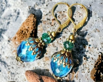 Boucles TRÉSORS VICTORIENS AQUA bleu turquoise Vert Blue Zircon facettes Bohême cristal perles bronze vintage rondelle OR617