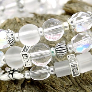 Bracelet SUMMER BREAZE fil mémoire mélange perles transparentes givrées chips verre cristal facettes bonheur argent cadeau été mariage image 3