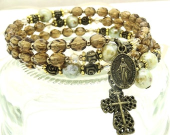 Bracelet Rosaire SMOKED TOPAZ Vert MARBRÉ perles verre cristal Swarovski facettes Bohême Bronze crucifix médaille memoire RK081