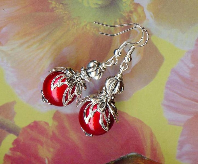 Boucles GRIOTTES ROUGES perles magiques et argent tibétain fruit jardin été printemps cadeau OR367 image 3