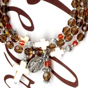 Bracelet Rosaire chapelet pierre MAGNESITE perles cristal facettes Bohême Smoked Topaz orange crucifix medaille vierge RK099 image 1