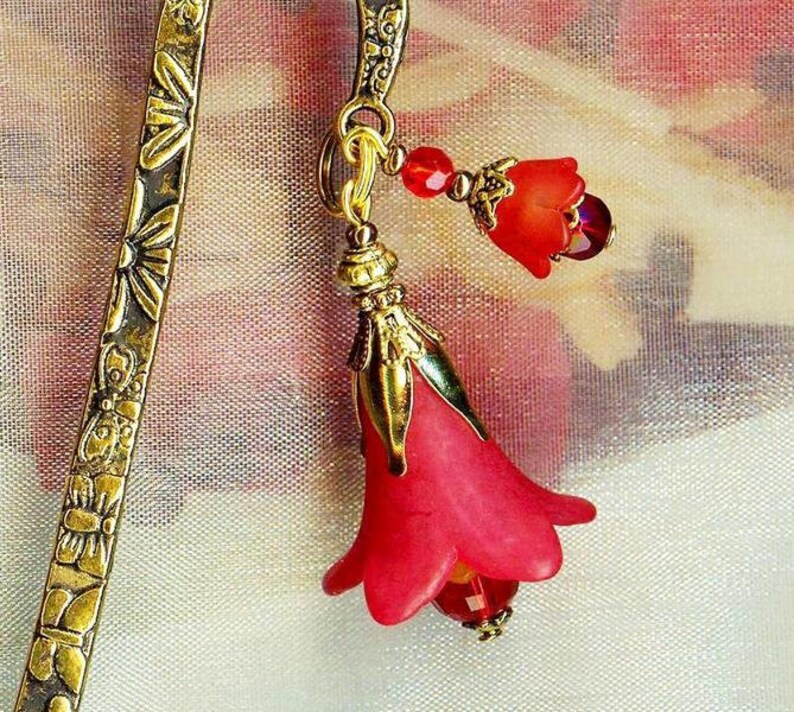 Bookmark SPRINGTIME RED TULIPE acrylic flowers crystal faceted beads antiqued gold vintage gift MP145 image 3