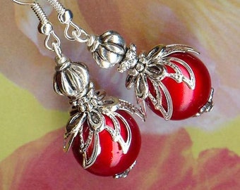 Boucles GRIOTTES ROUGES perles magiques et argent tibétain fruit jardin été printemps cadeau OR367