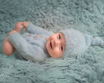 Newborn Boy And Girl Photo Outfit | Long-sleeved Romper and Bonnet Set | Knitted Baby Clothes